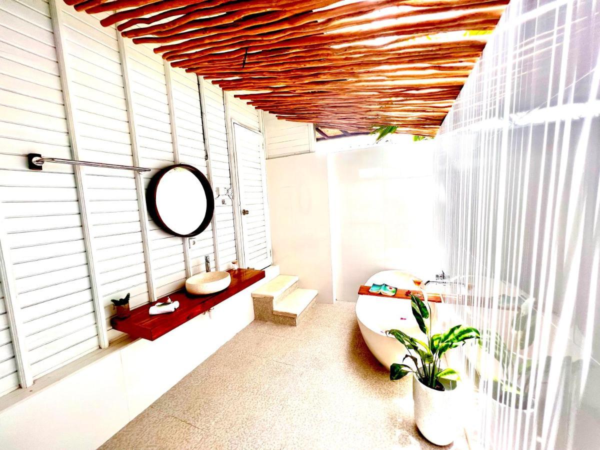 Mista Ceningan'S Beach Bungalows Previously The Kubu 221 누사 렘봉안 외부 사진