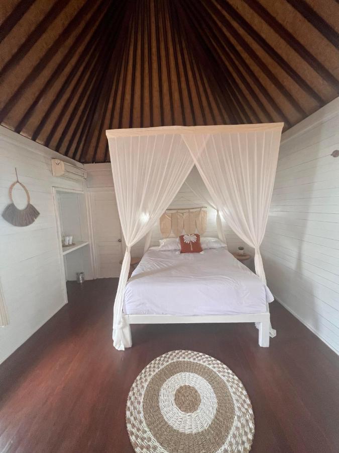 Mista Ceningan'S Beach Bungalows Previously The Kubu 221 누사 렘봉안 외부 사진